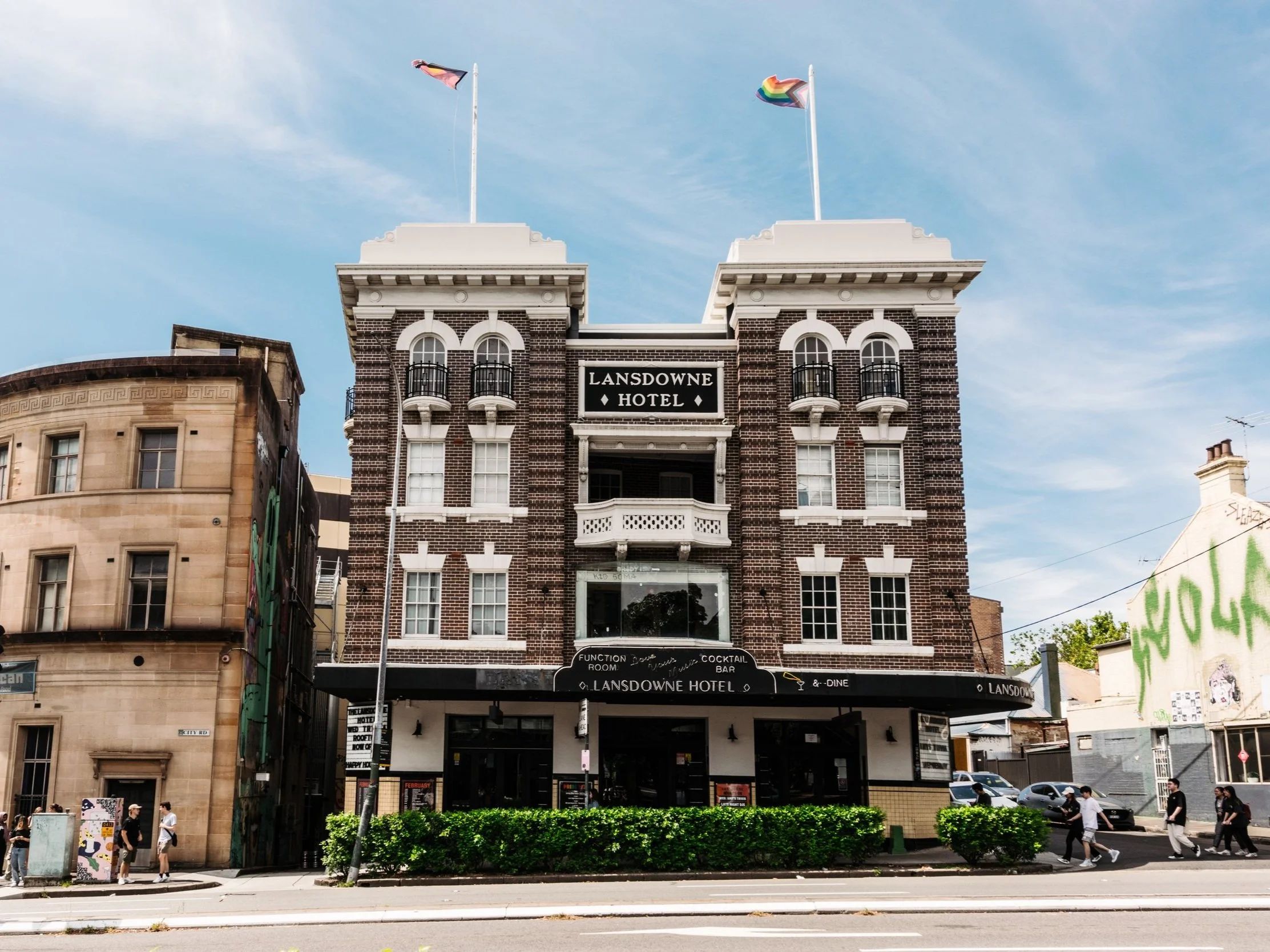 Lansdowne Hotel