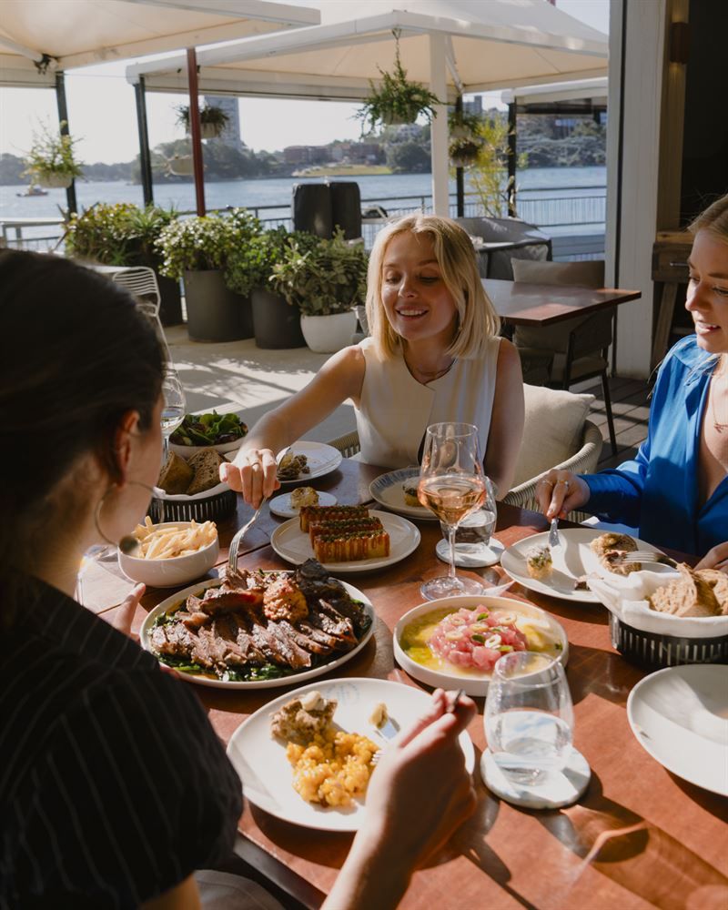 Pier Dining